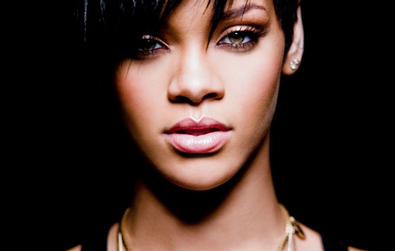  photo rihanna-1_zpsd4f4f46e.jpg