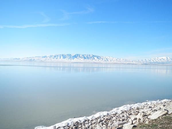 [Image: utahlake007.jpg]