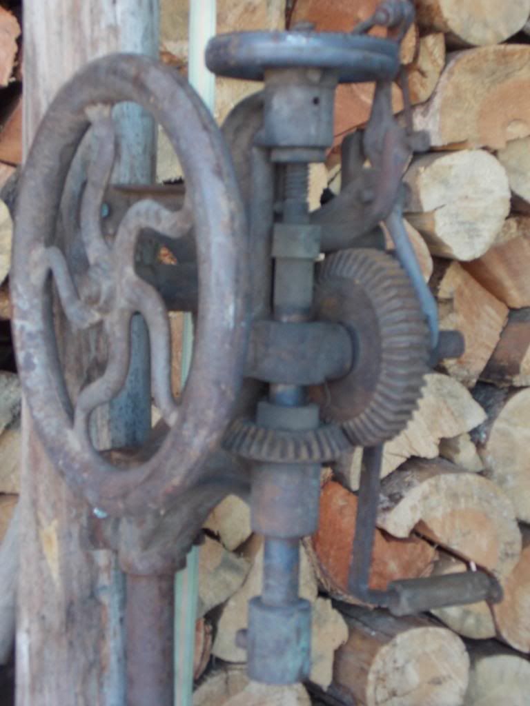 old post drill press photo DSCN4076_zpsf1cf7fc5.jpg