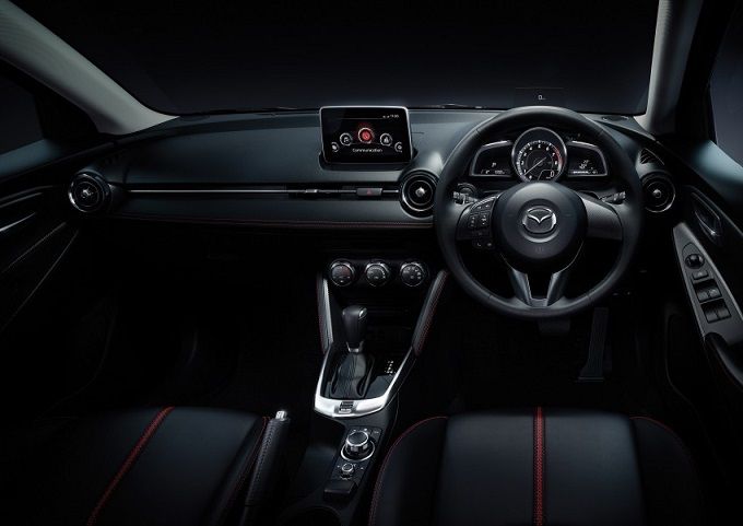Mazda2_Interior-850x601_zpsd5c9f0e7.jpg