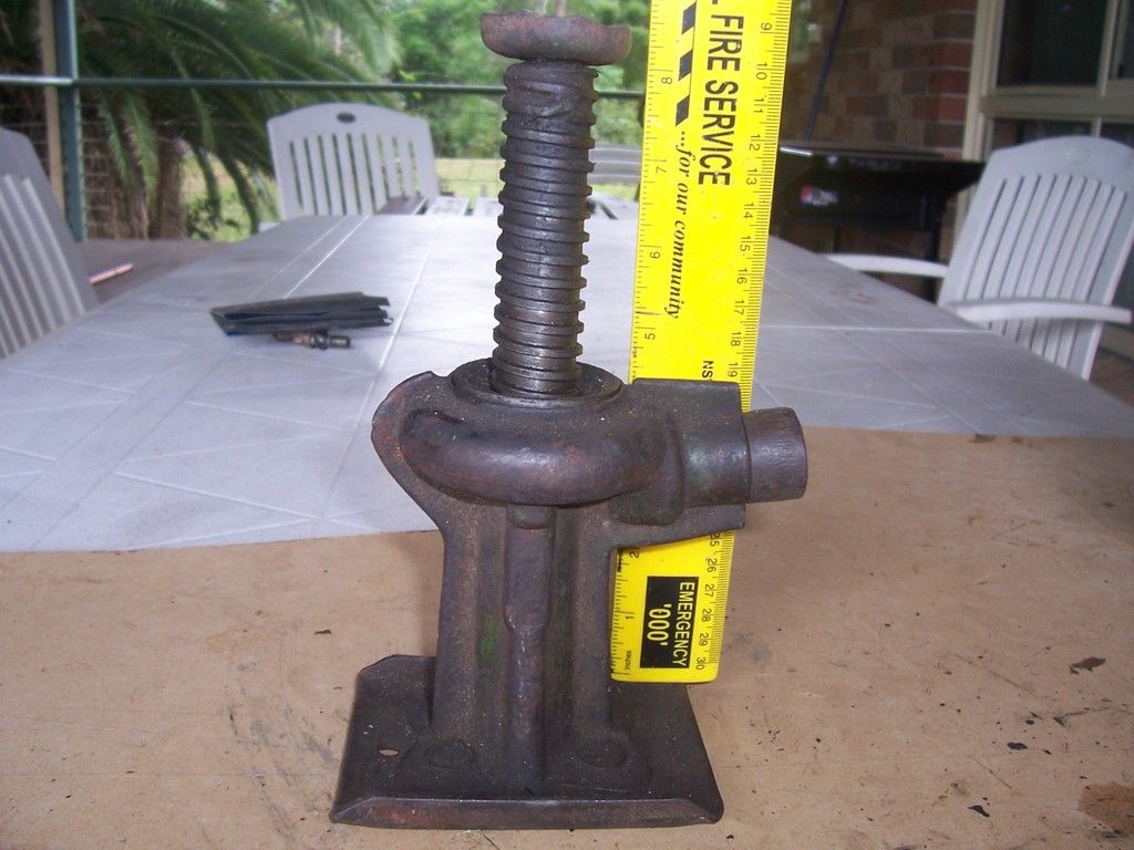 [Linked Image from i1266.photobucket.com]