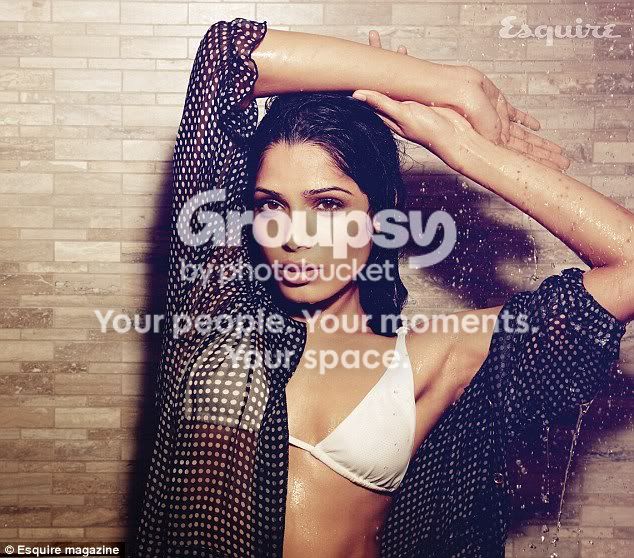 freida_pinto_esquire_cute_8.jpg